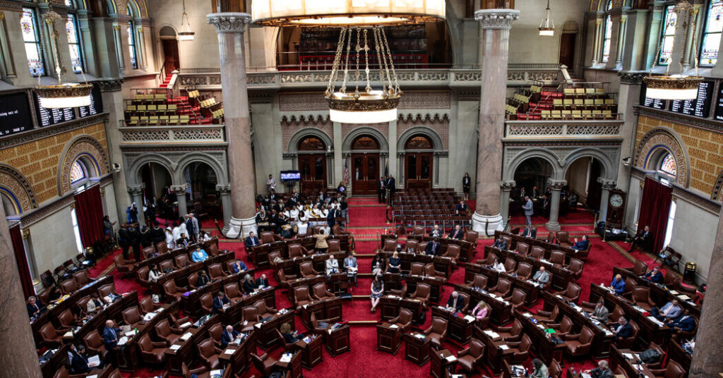 N.Y. Lawmakers Target Prison Reform and A.I. in Frantic End of Session