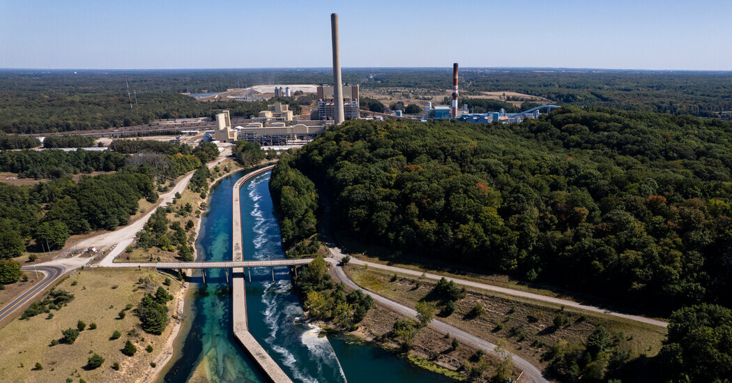 Coal and Gas Plants Kept Open Under Trump’s Energy Emergency  at george magazine