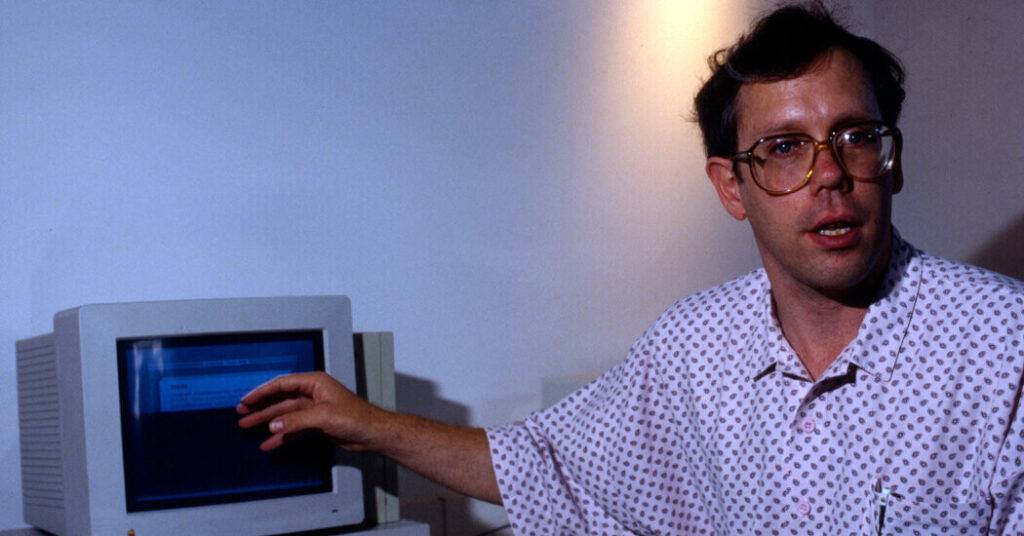 Bill Atkinson, Who Made Computers Easier to Use, Is Dead at 74