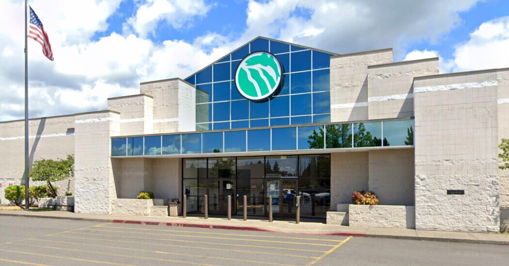Bombing and Mass Shooting Plot at Washington State Mall Is Foiled, F.B.I. Says