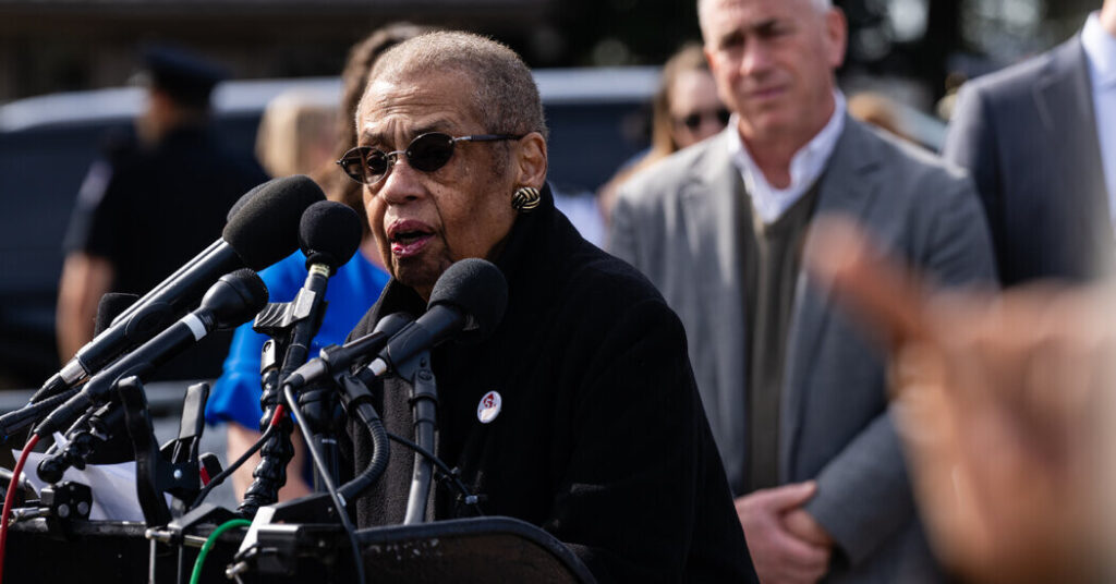 Eleanor Norton, D.C.’s Delegate in Congress, Clings to Seat Amid Signs of Decline