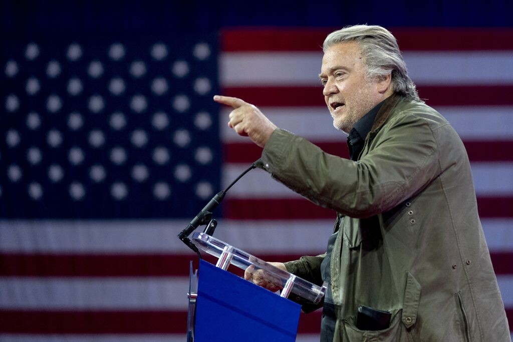 Steve Bannon says Elon Musk should be deported ‘immediately’