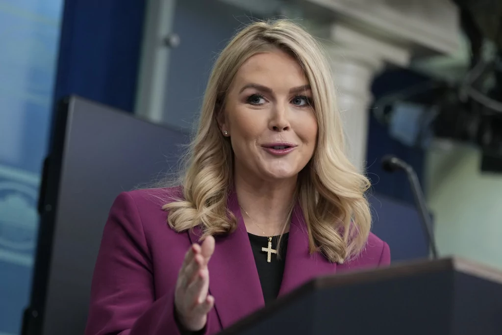 WATCH LIVE: Leavitt holds White House Press Briefing