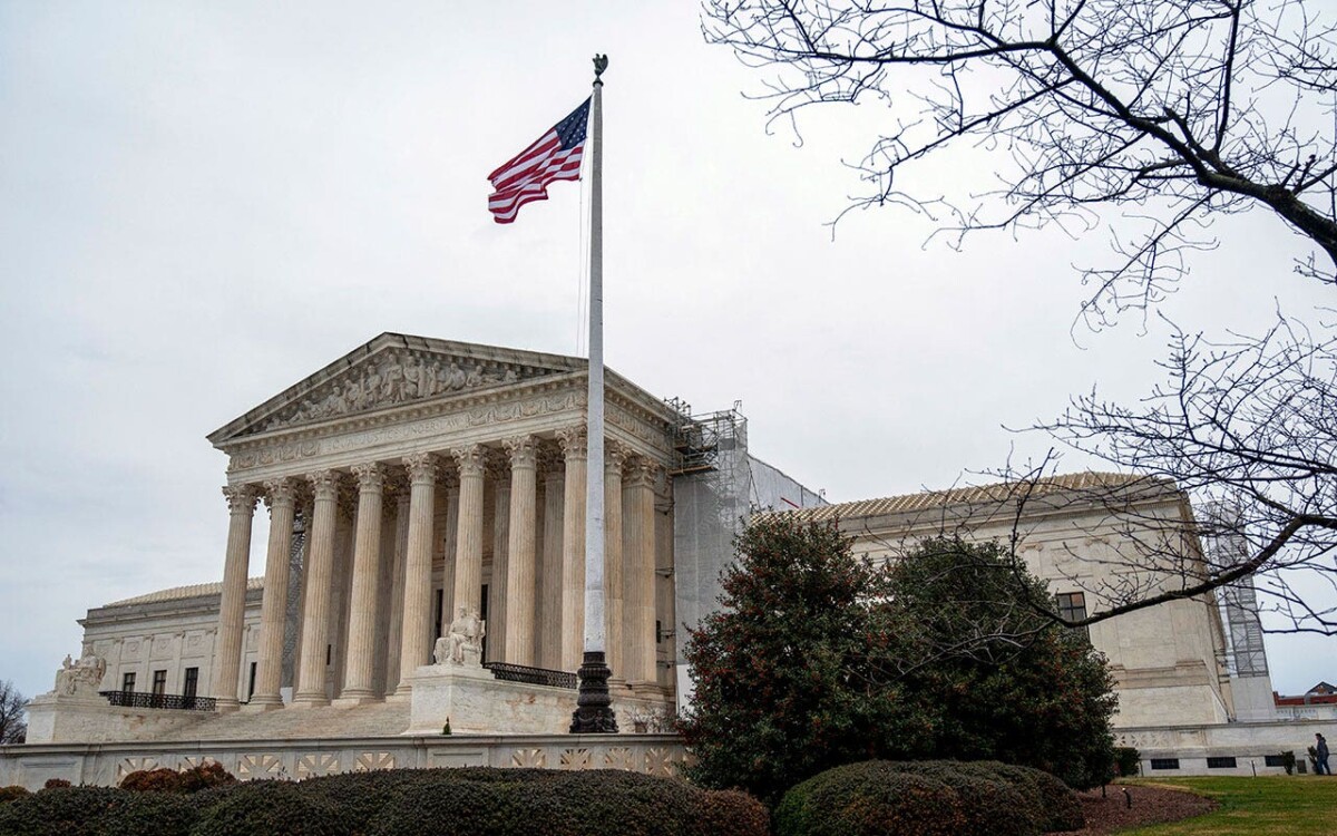 Trump admin asks Supreme Court to lift injunction blocking dismantling of Education Department  at george magazine