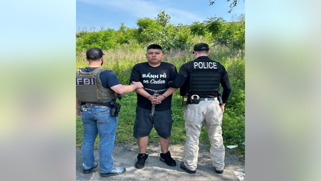 ICE arrests alleged gang member hiding from Mexican authorities in sanctuary city: ‘Heinous murderer’