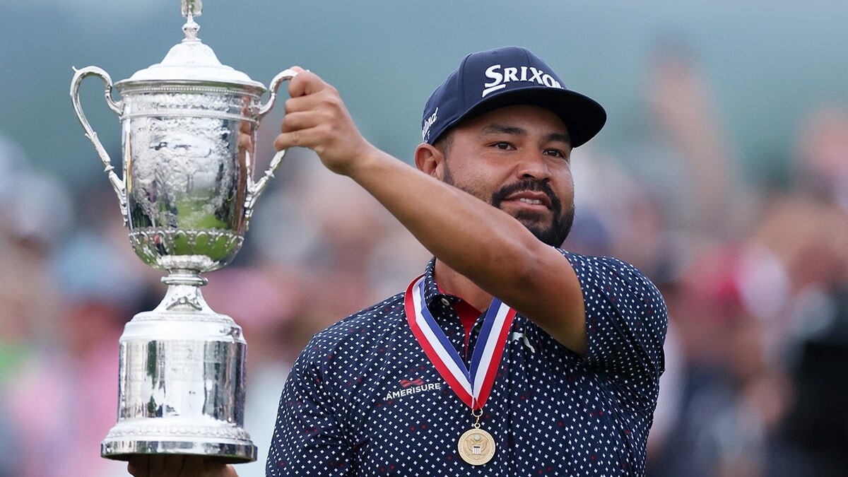 Golf champion sacrificed tournament prep to care for sick daughter and still won  at george magazine