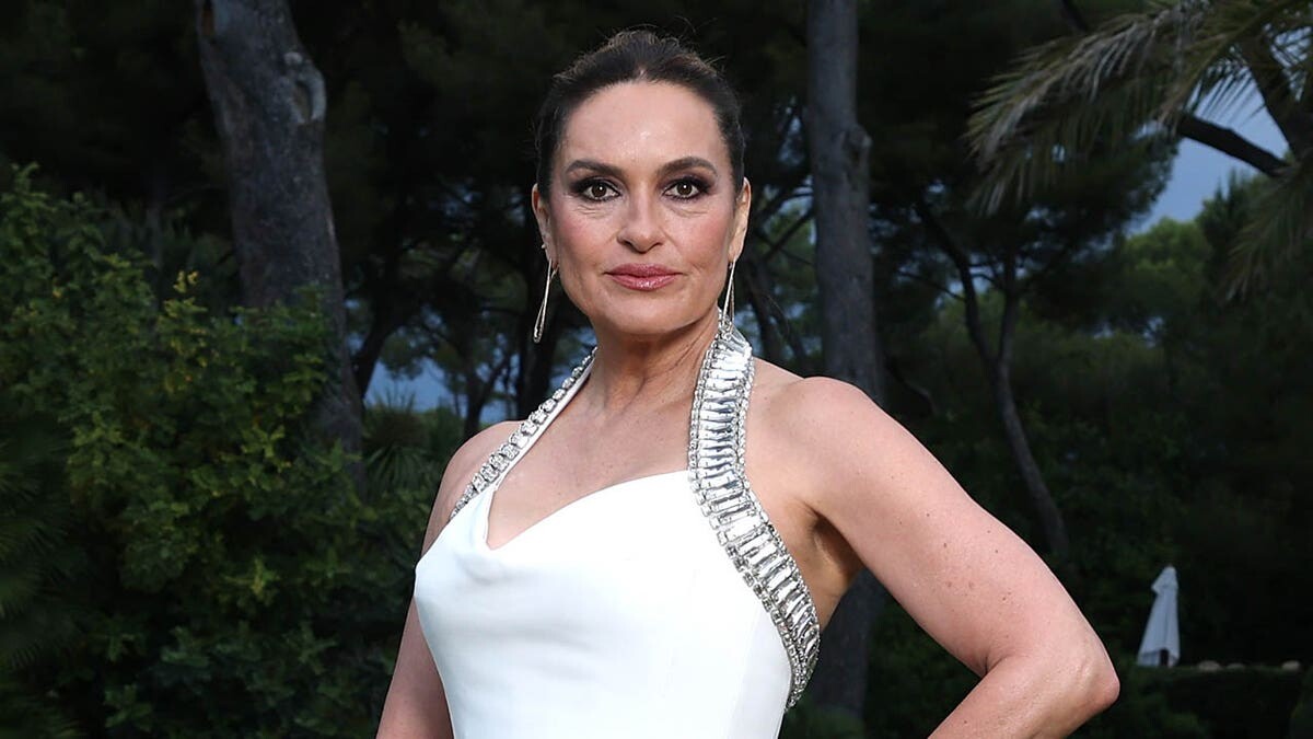 'Law & Order: SVU' star Mariska Hargitay discovers she was left behind at scene of mother's tragic accident  at george magazine
