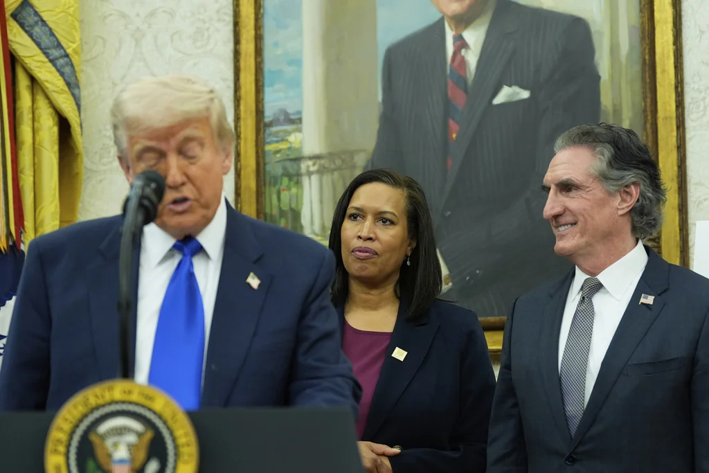 Trump offers to step in on Commanders stadium deal: ‘Federal government controls that’
