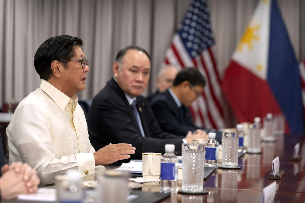 WATCH LIVE: Trump hosts Philippine president at White House