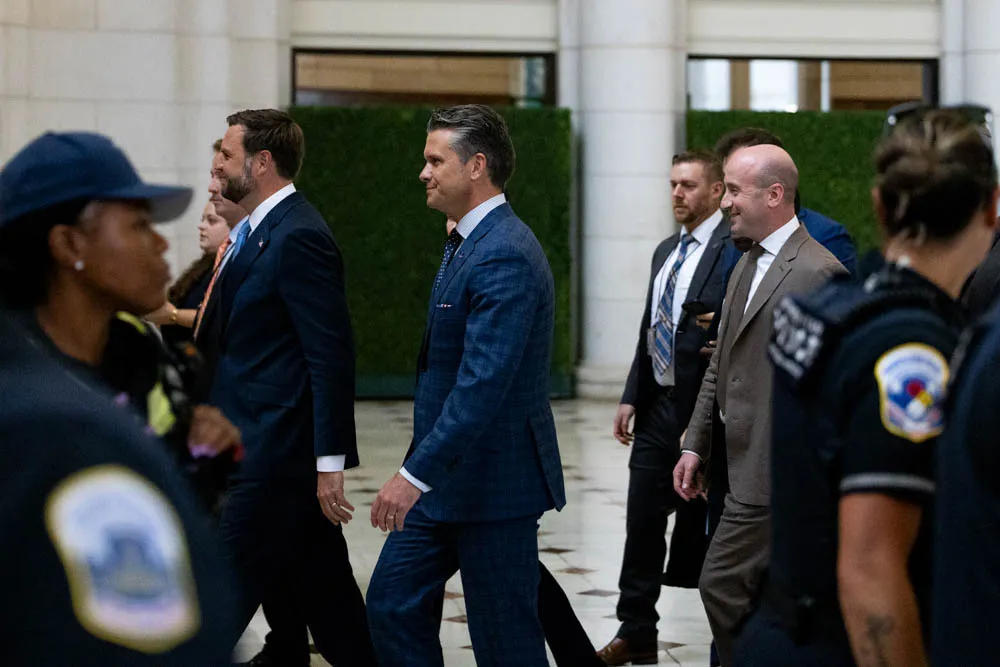 Stephen Miller blasts ‘stupid white hippies’ during Union Station visit with Vance and Hegseth
