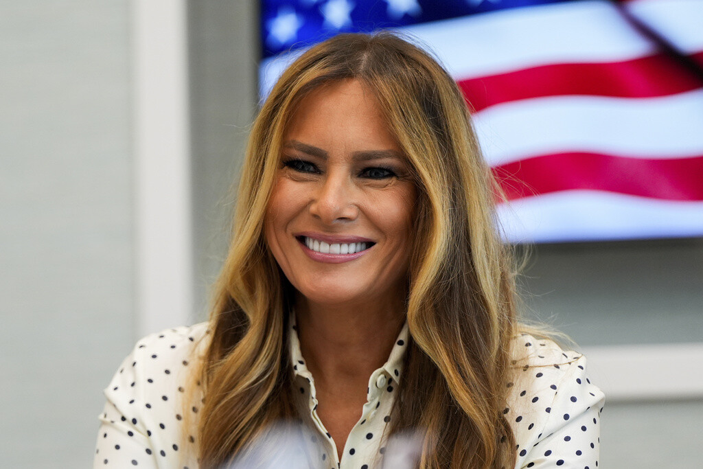 Melania Trump kicks off presidential student AI challenge