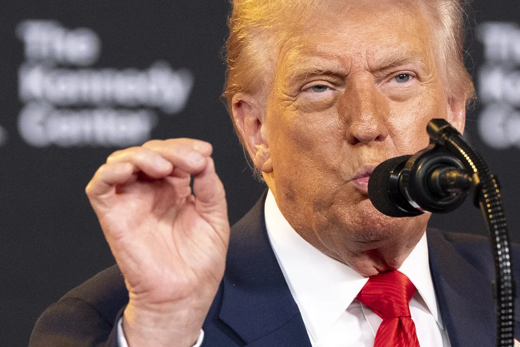 Trump hits back at ‘dictator’ label, urges critics to ‘join him’ in D.C. crime crackdown