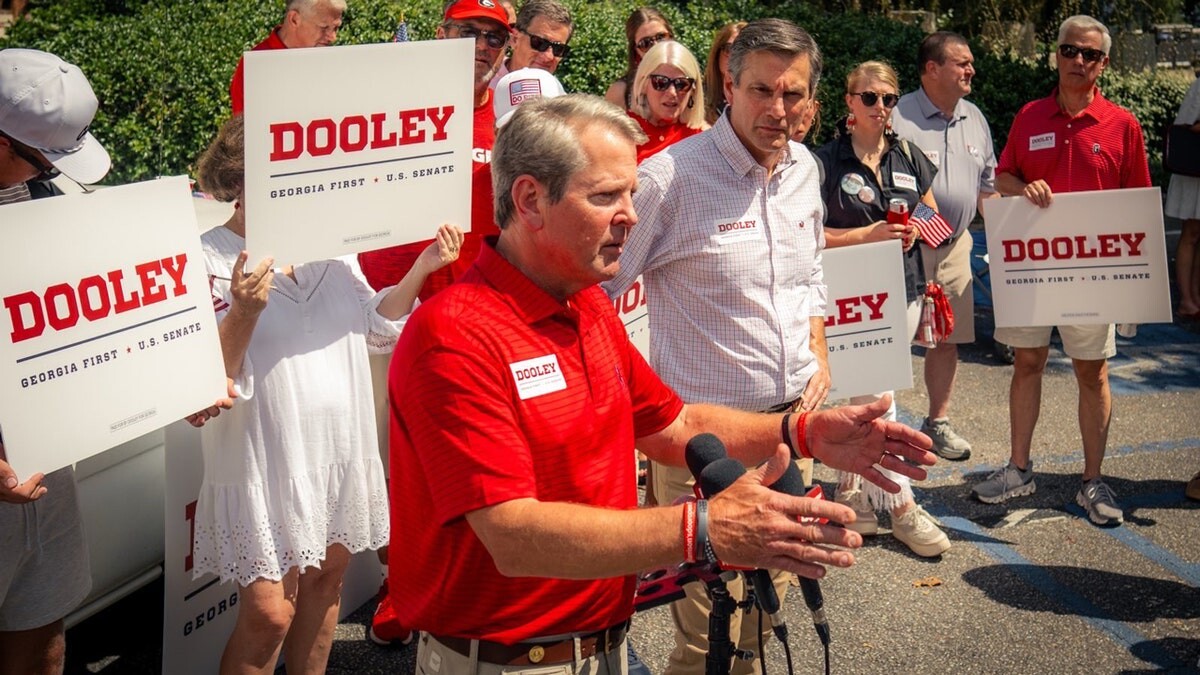 Gov Brian Kemp endorses former football coach Derek Dooley outside Georgia stadium for 2026 US Senate bid  at george magazine