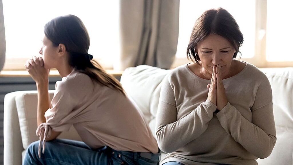 Family breakups over politics may hurt more than you think, expert says