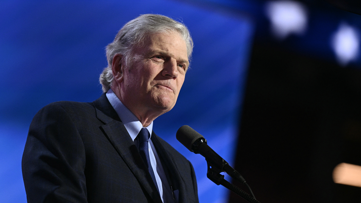 EXCLUSIVE: Franklin Graham praises VP Vance’s stand, critiques his ‘salty’ language in RFK Jr. defense  at george magazine