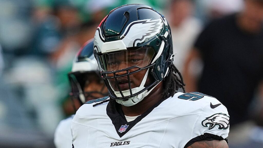 Eagles star Jalen Carter ejected for spitting on Cowboys’ Dak Prescott before first snap of NFL season
