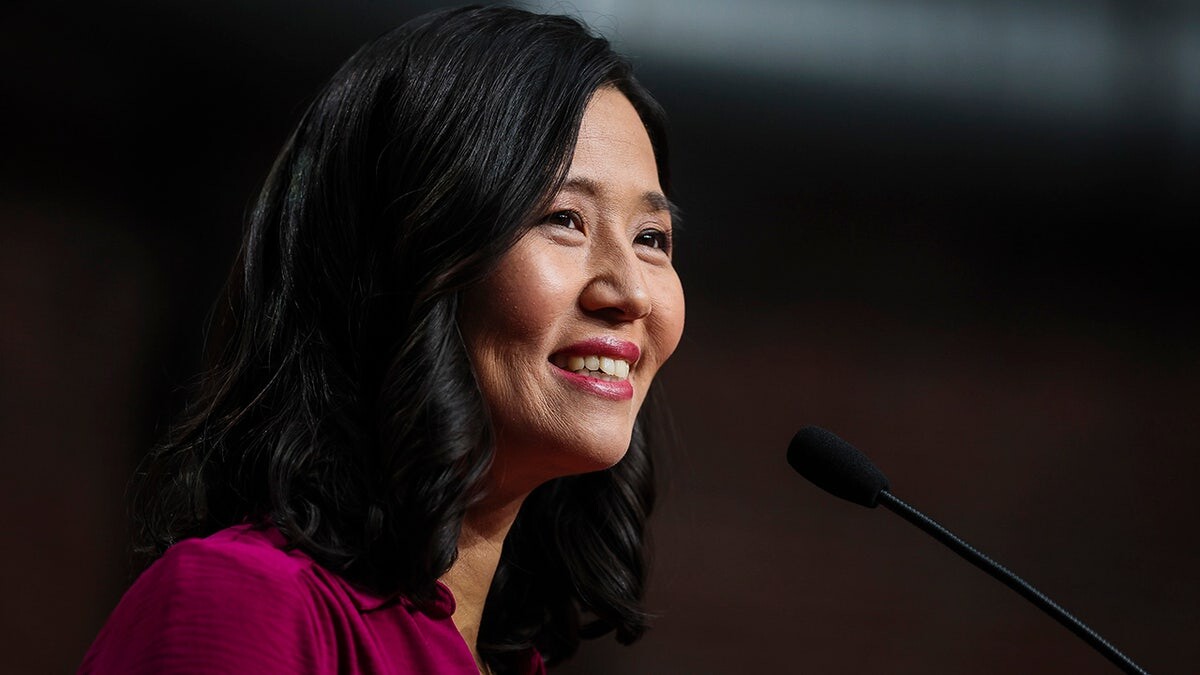 Mayor of sanctuary city advances to November election amid ICE crackdown resistance  at george magazine
