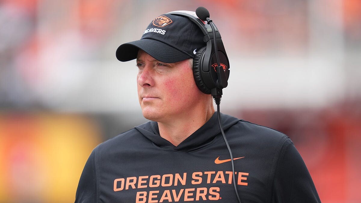 Oregon State coach rips special teams unit after calamitous punt  at george magazine