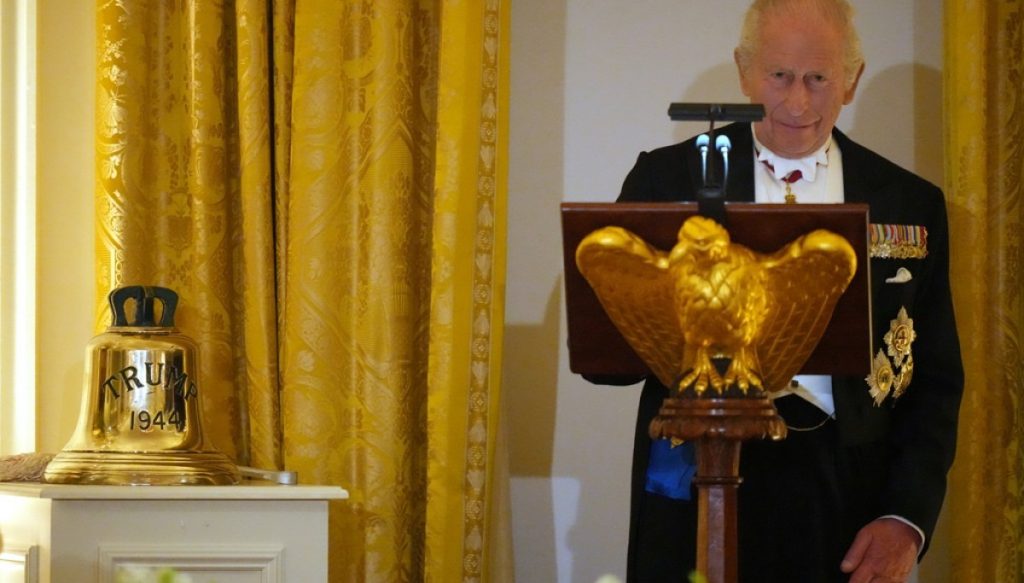 King Charles gifts Trump bell from British submarine namesake during state dinner