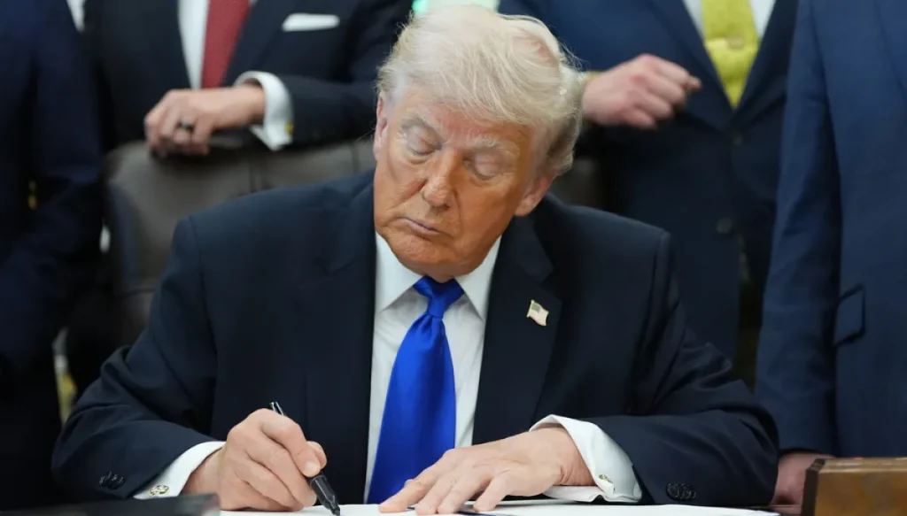 Trump signs DHS funding bill in end to monthslong political battle