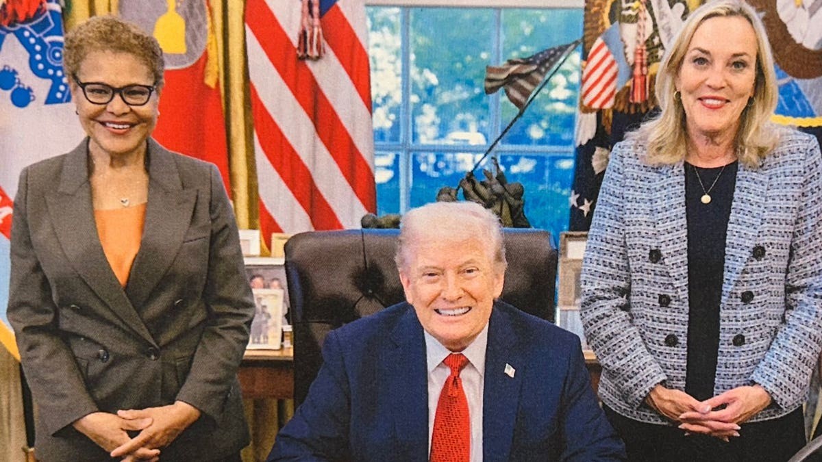 Karen Bass meets with Trump at White House to push for LA wildfire relief after months of clashes  at george magazine