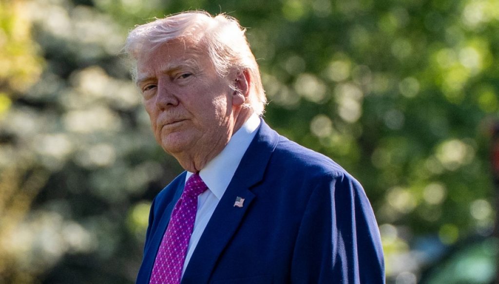 Senators urge Trump to announce Taiwan arms sale ahead of visit to China