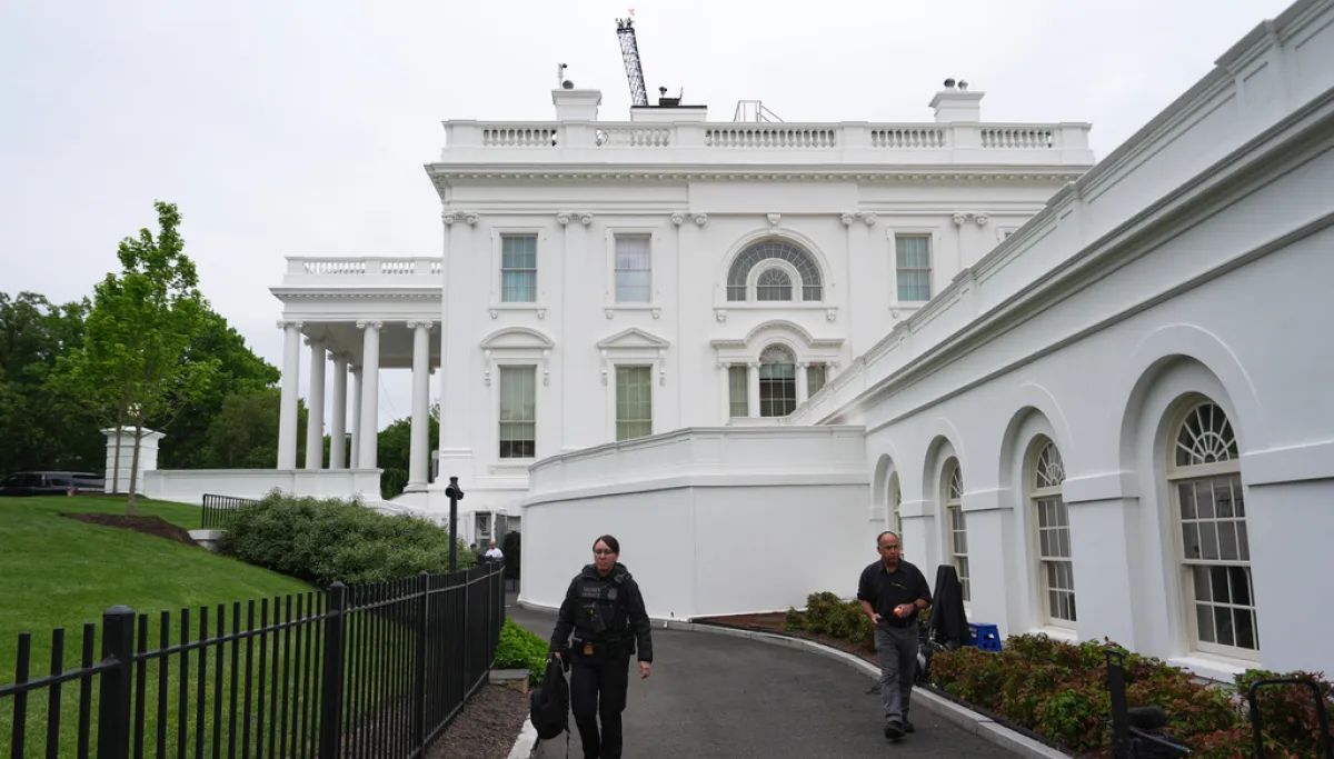 Two people shot and wounded after gunshots heard near White House: CNN  at george magazine