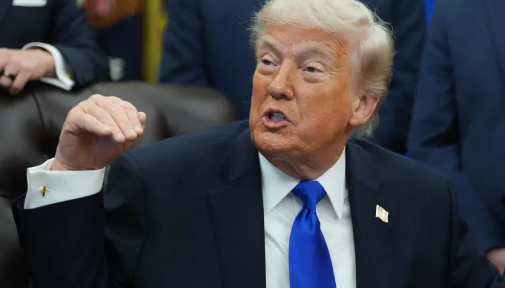 Trump to raise tariffs on European cars and trucks to 25%