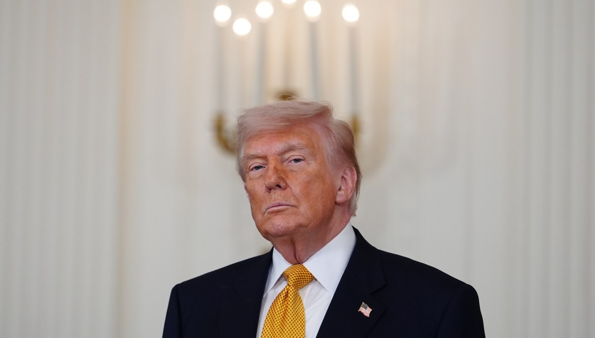 Trump shows little sign of becoming GOP lame duck  at george magazine