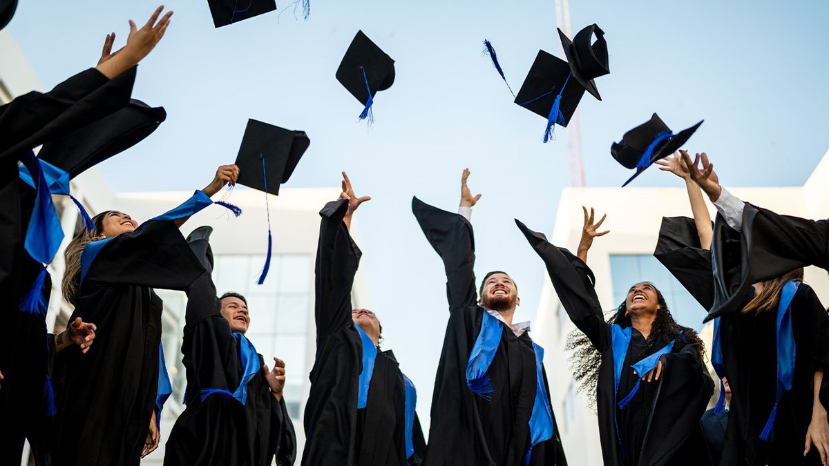 Democrats outnumber Republicans 6-to-1 among college graduation speakers, report finds at george magazine