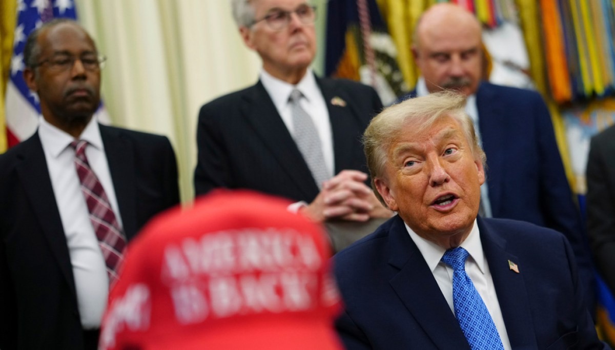 Trump welcomes expanded executive power to push out federal employees  at george magazine