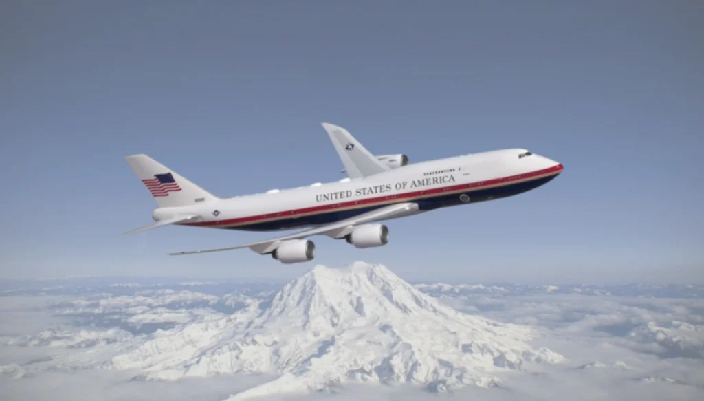 White House bids farewell to old Air Force One, ready to debut Qatari jet