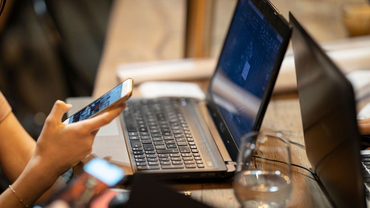 Fake password-manager alerts could put your vault at risk  at george magazine