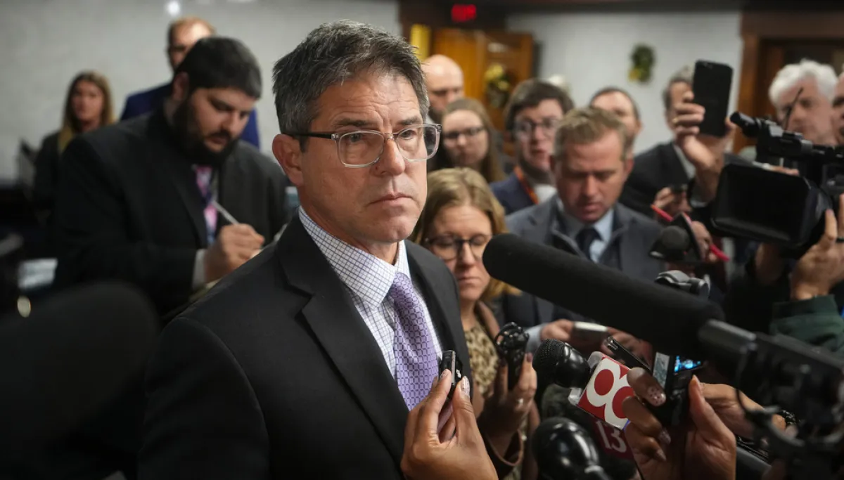 Indiana state senate chief pulls GOP leadership bid after Trump threats over redistricting at george magazine