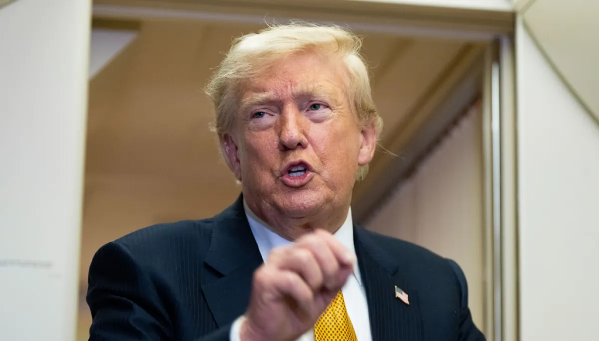 Trump says he will defer to Fed Chairman Kevin Warsh on rate hike before midterm elections at george magazine