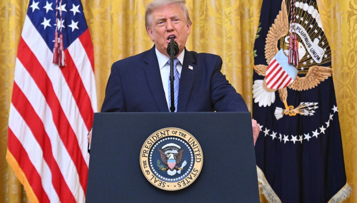 Trump searches for ‘Vandal Proof’ material for Reflecting Pool  at george magazine