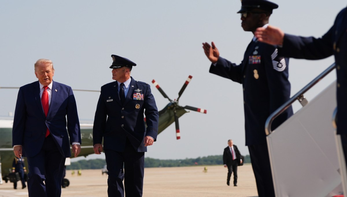 WATCH LIVE: Trump attends dignified transfer of soldiers killed in Iran war at george magazine