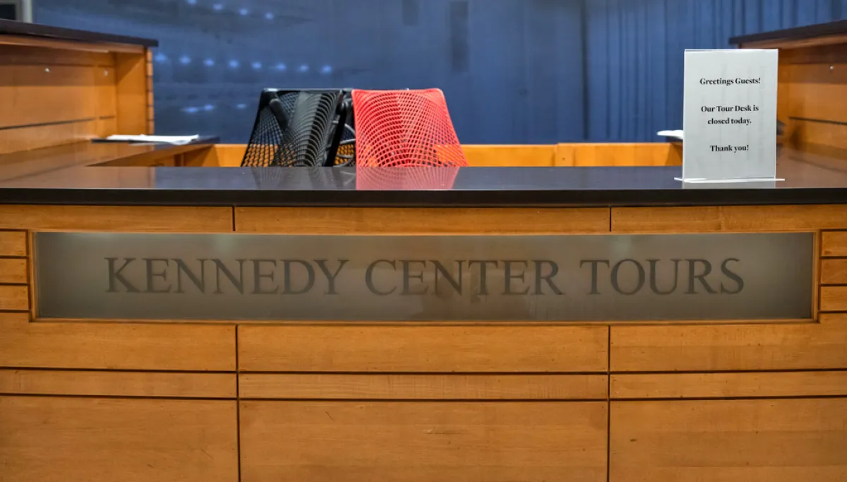 Kennedy Center suspends free tours after volunteer guide went to media at george magazine