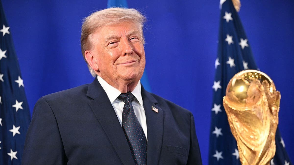 Trump takes in Jennifer Hudson's incredible national anthem performance before World Cup final at george magazine