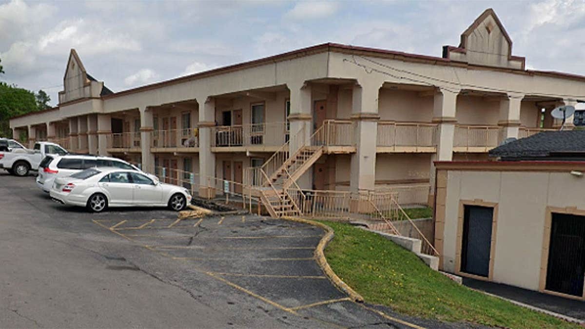 Nine Venezuelans plead guilty in Nashville sex trafficking scheme that lured migrant women with fake jobs: DOJ at george magazine