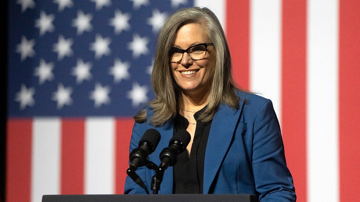 Democrats re-nominate Arizona governor, setting stage for high-stakes November battle at george magazine