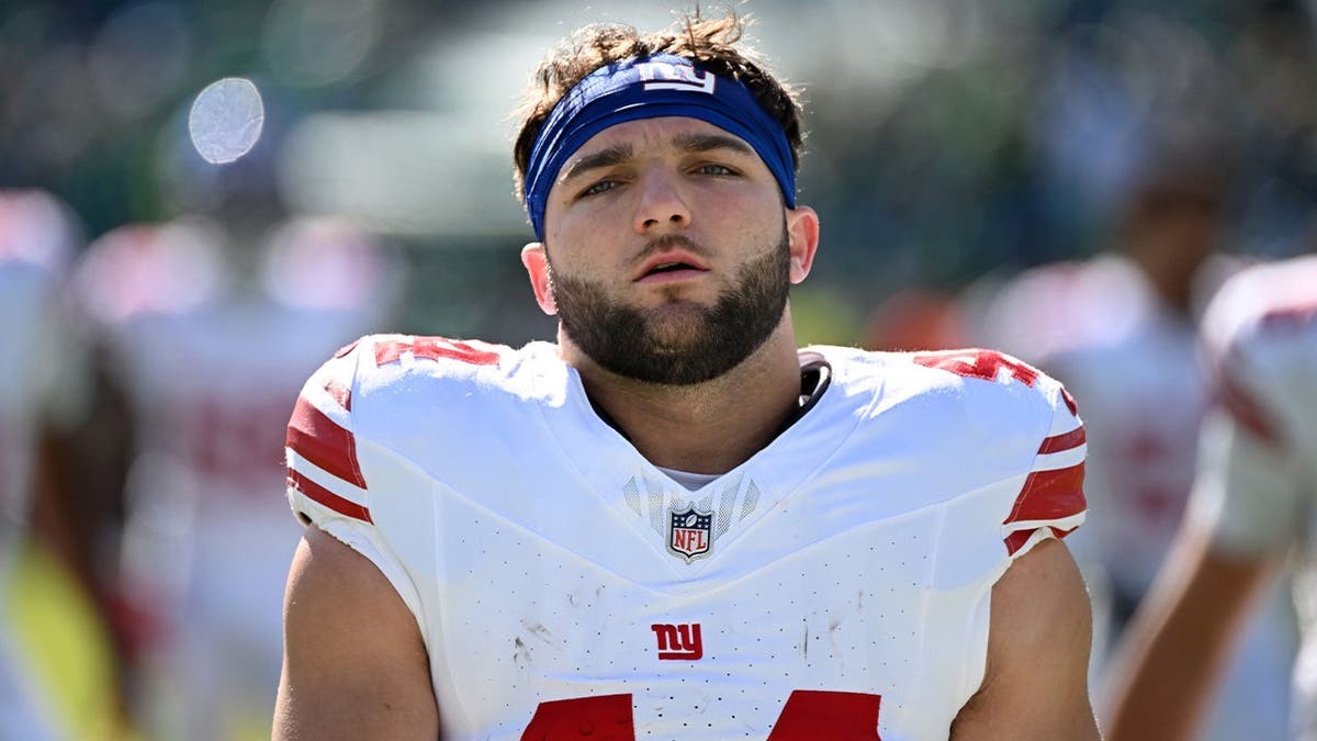 Cam Skattebo horrifies Giants fans by attempting a backflip despite coming off a leg injury at george magazine