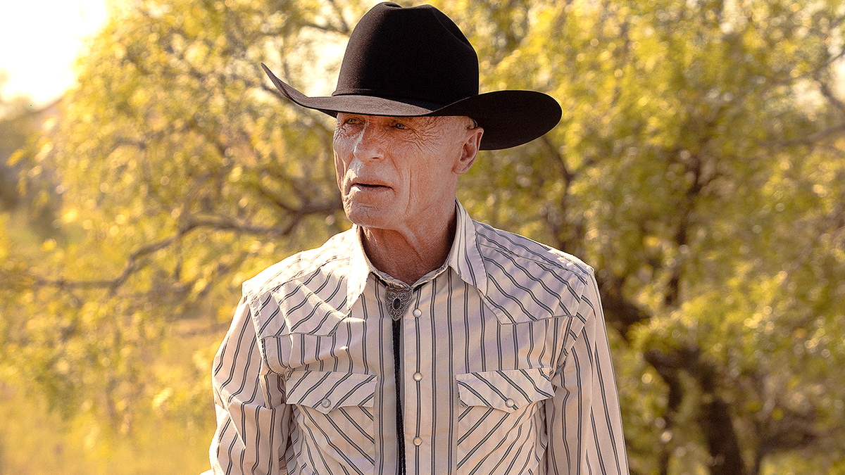 'Dutton Ranch' star Ed Harris blasts producers, says he wanted to void contract: 'Get me the f--- out'  at george magazine