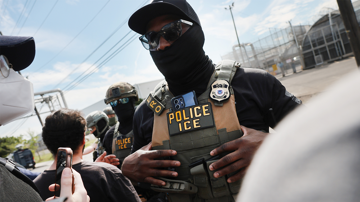 Controversial ICE tactic actually reduces unintended 'collateral' arrests: federal agent at george magazine