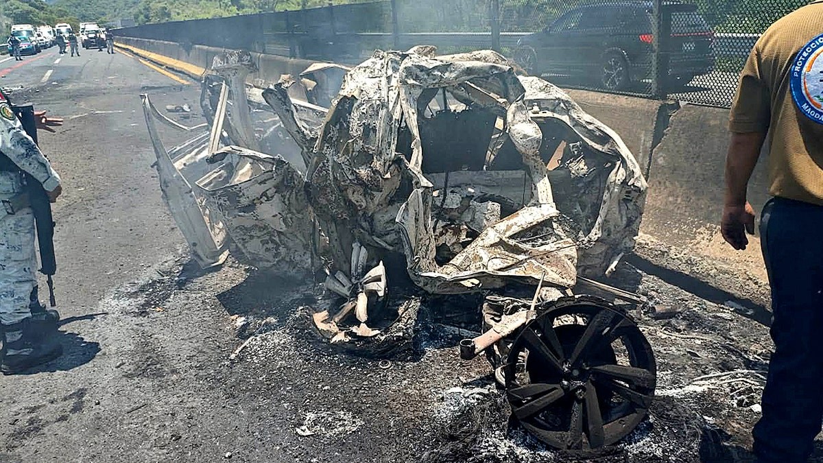 Four Americans caught in horrific Mexico highway pileup that killed at least 10 at george magazine
