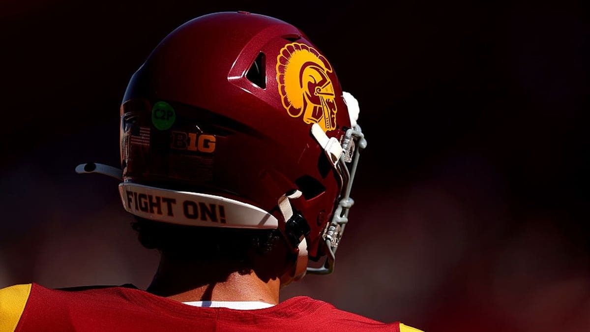 I am once again begging the folks in USC's athletic department to study some Greek literature  at george magazine