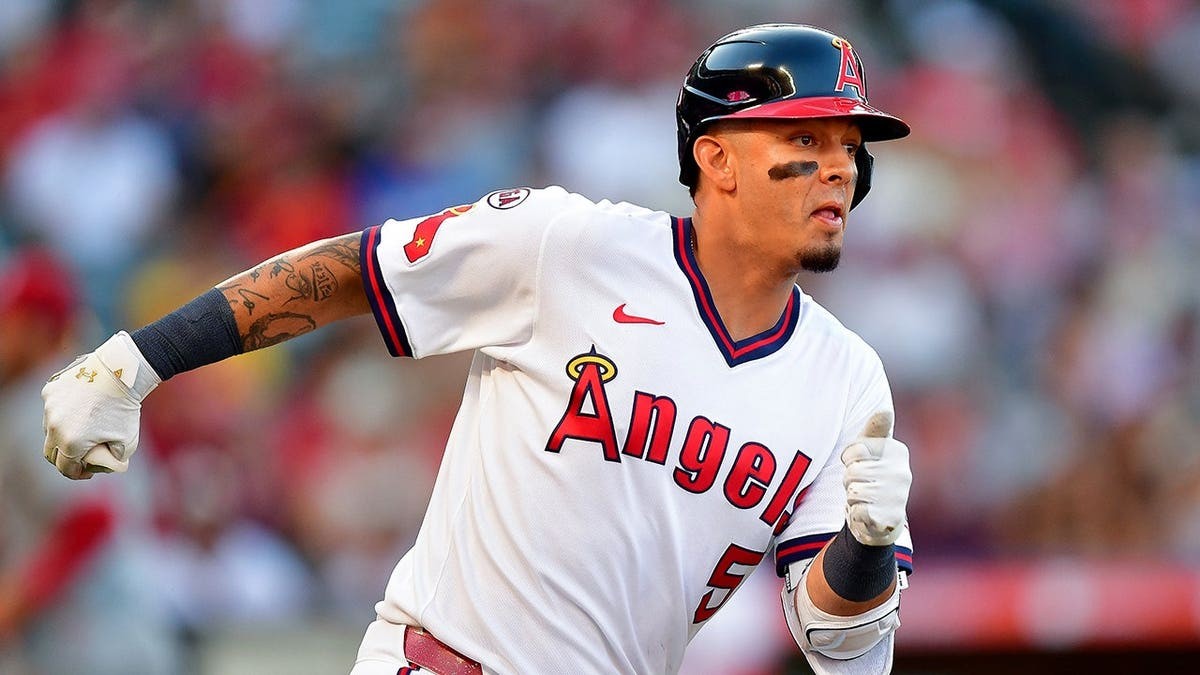 Angels third baseman brings basketball onto the diamond, turns slick double play with unconventional move  at george magazine