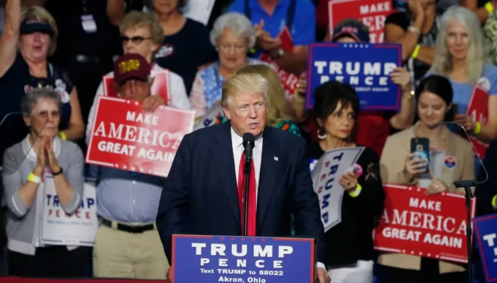 Former Trump White House teleprompter operator to pay over $172,000 after insider-trading probe