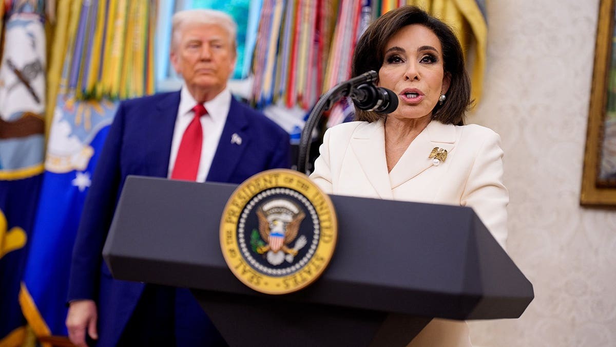 Trump urges Jeanine Pirro to revisit dropped Lincoln Memorial Reflecting Pool vandalism case at george magazine