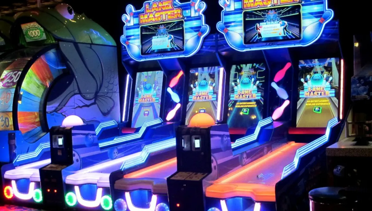 White House launches arcade site featuring border wall ‘horde’ game at george magazine